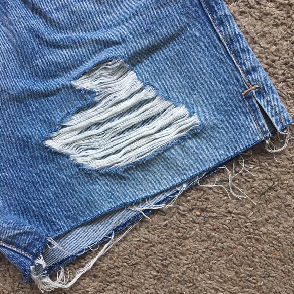Revice Distressed Cutoff Denim Shorts - Size 27 - Picture 2 of 16